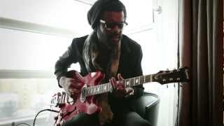 Video thumbnail of "Gary Clark Jr.- Ain't Messin 'Round - Unplugged"