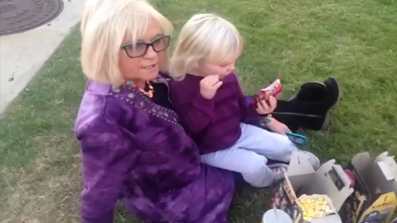 Power outage prompts evacuation of Quail Springs Mall (2014-11-08)