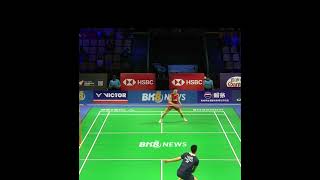 Razor Sharp Straight Attack Brian Yang vs Li Shi Feng #badminton#sports #shorts #羽毛球#badmintonlovers