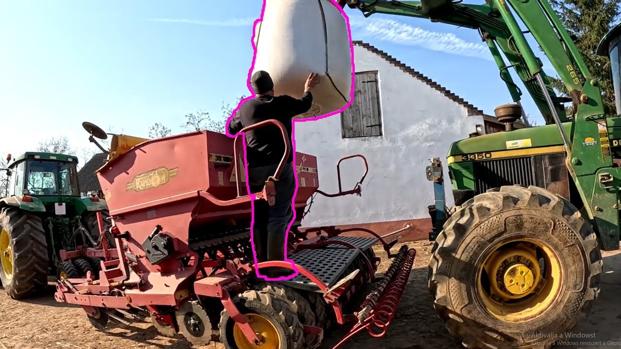 ZAB VETÉSRE FELKÉSZÜLVE !ANYUTÓL ELVITTE A PAPUCSOT A KUTYA