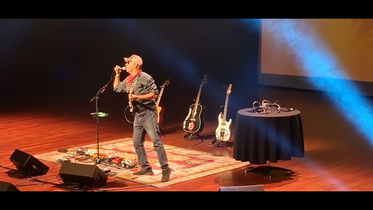 Tom Morello Live  Killing in the Name .. St. Catharines