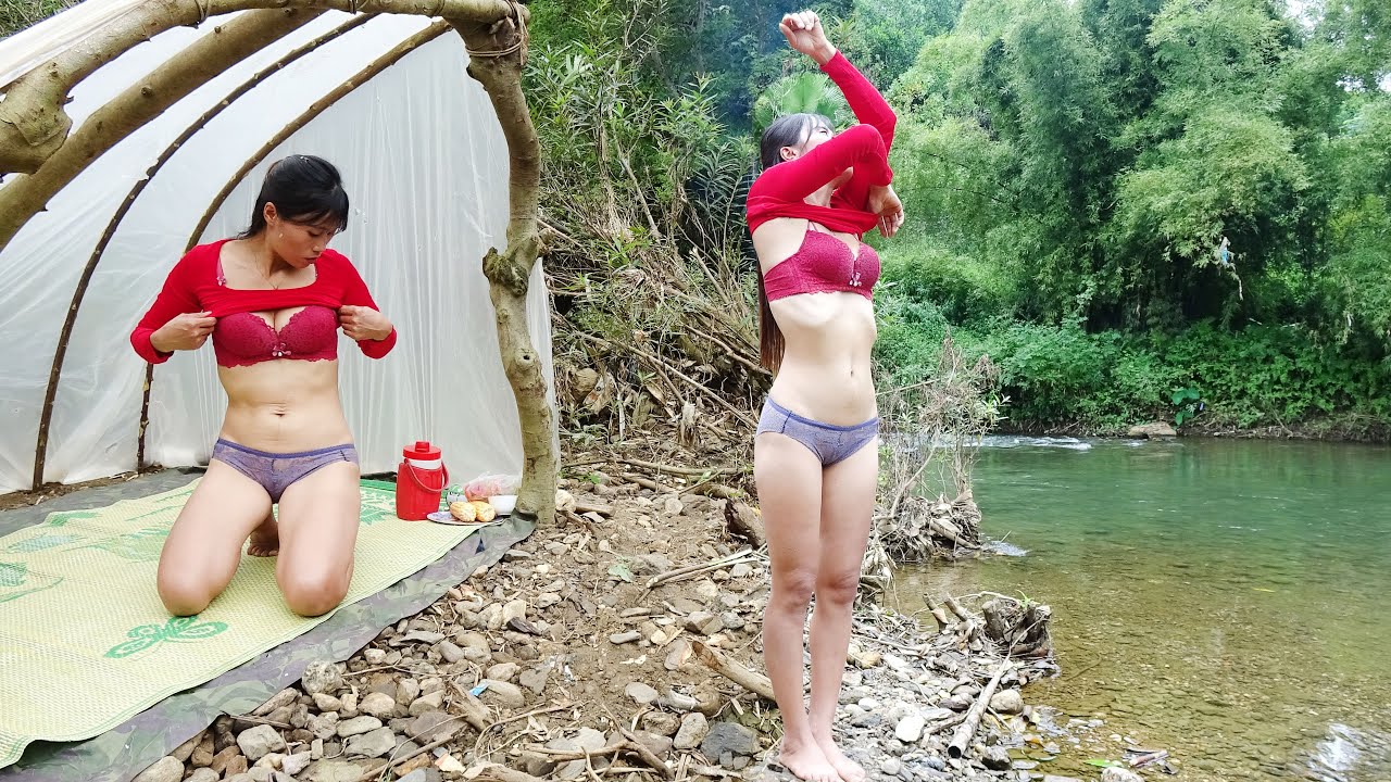 Full video: 365 days camping alone outdoors by a beautiful stream in