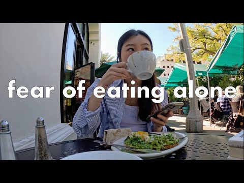 Taking myself on a date (and facing my fear of eating alone)