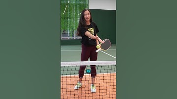how to lob like a pickleball pro like Anna Bright 😎 #pickleball #pickleballtips #pickleballers