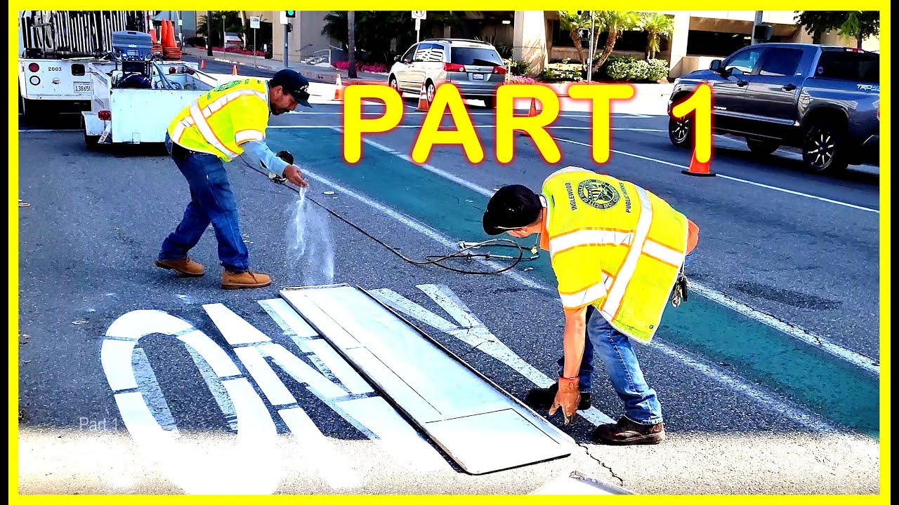 USA - HOW THEY DO DIRECTION ARROWS and ONLY! 