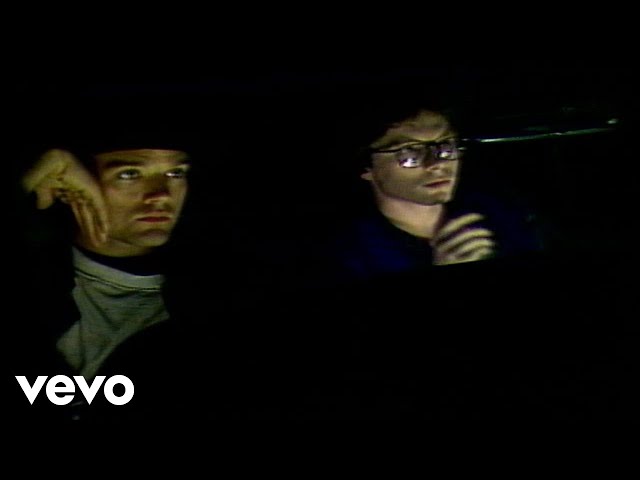 R.E.M. - Cant Get There From Here