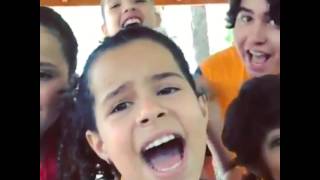 Gabi E Amigos Cantando Tudo Tudo