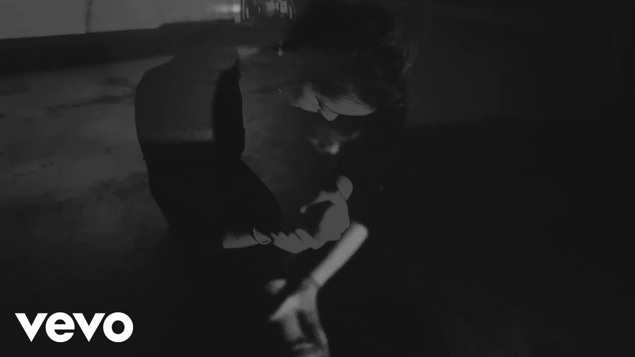 Jonas Wilson - Steal A Piece