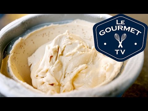 no-cook-strawberry-jam-ice-cream-recipe