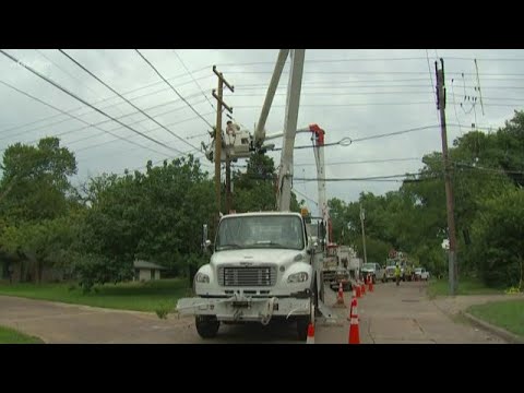 Dallas power outages, cleanup continues after recent severe storms