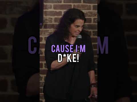 This girl performs EVERYTHING ( ͡° ͜ʖ ͡°).