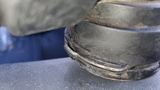 2012 F250 upper radiator hose removal - Quick tip! by Living Tomorrow Today 17,720 views 1 year ago 2 minutes, 47 seconds