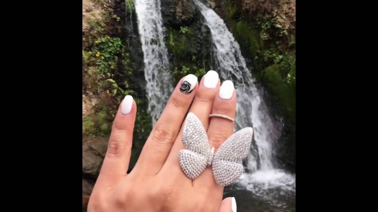 Moving Butterfly Can Fly Ring