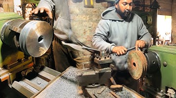Wonderful process of making 8 Inch V Belt Drive Pulley On Lathe machine in local factory .....