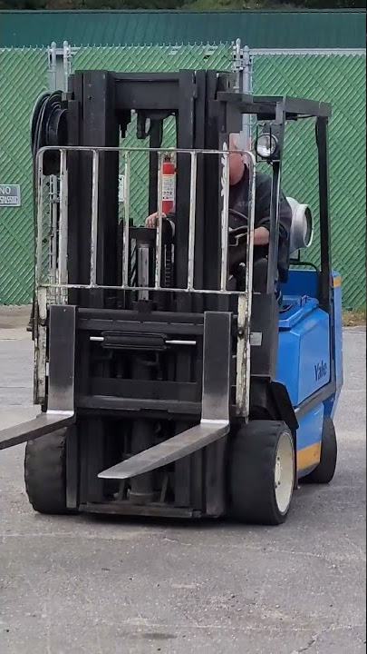 Yale Forklift with Side Shift