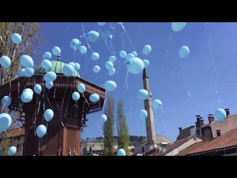 Učenici, roditelji i zaposlenici Zavoda Mjedenica pustili u zrak 100 plavih balona