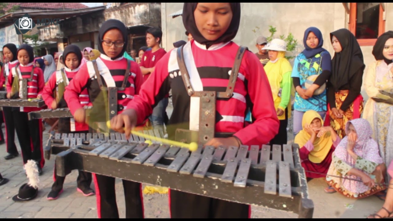 Drum band Gita Surya SMP M 8 Laren