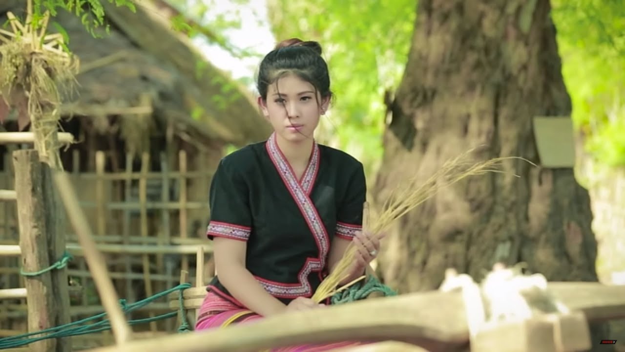 หมอกหมวยแลง - เพลง ลืมตางปอกเย้าหือ လိုမ်းတၢင်းပွၵ်ႈယဝ်ႉႁိုဝ်  မွၵ်ႇမူၺ်လႅင်း [OFFICIAL MV]