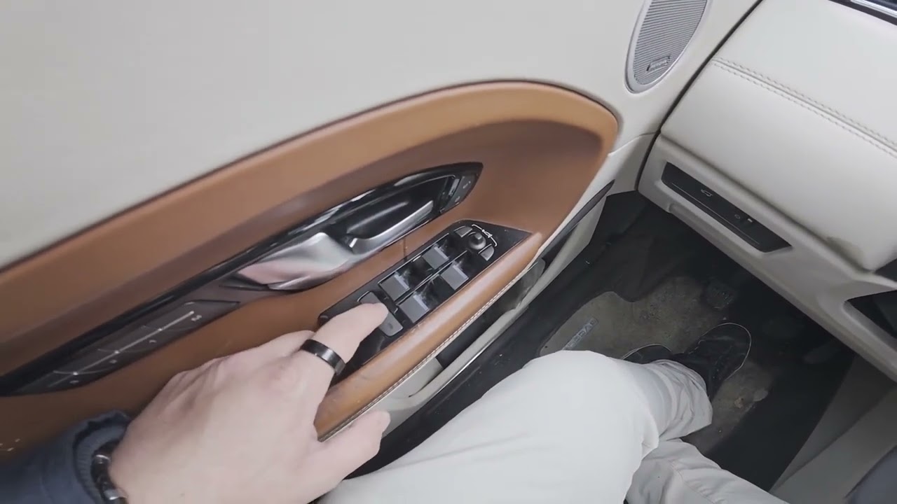 Range Rover Evoque (2011-2018) – Come attivare/disattivare il blocco alzacristalli