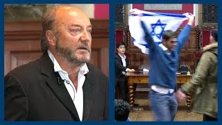 George Galloway Accused of Being a Racist by Israeli Student | Oxford Union Resimi