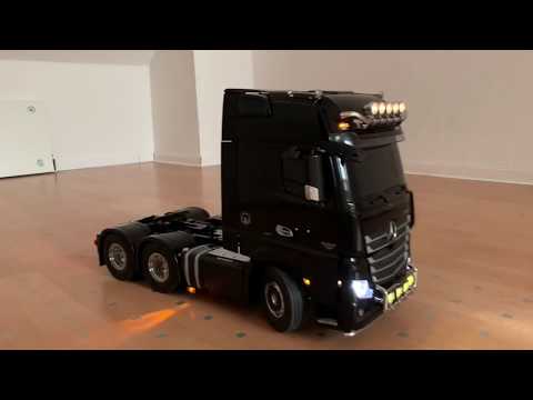 Mercedes-Benz Actros ラジコン トレーラー Amazon.co.jp: 1:32 メルセデス ベンツ アクトロス トレーラー