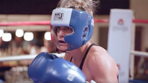 Marine Veteran Uses Boxing to Help Overcome Depres...
