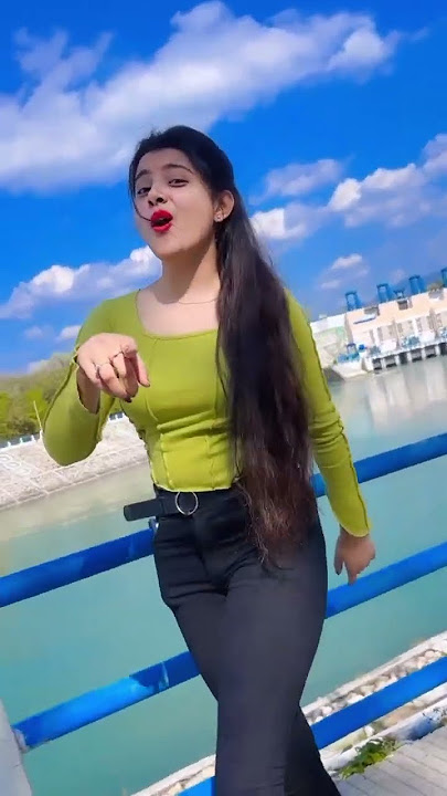 Kali Nagin ke Jaisi julfe Teri Kali Kali/ #youtubeshorts #dance #reels #shorts