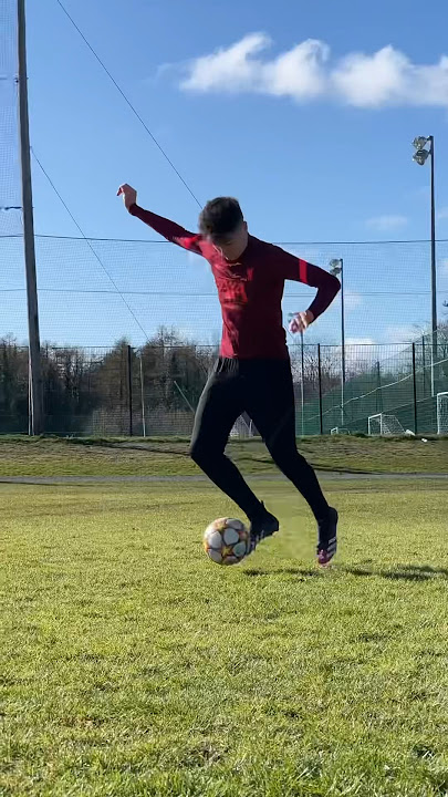 LEARN THIS SKILL = RONALDINHO! 🇧🇷👑