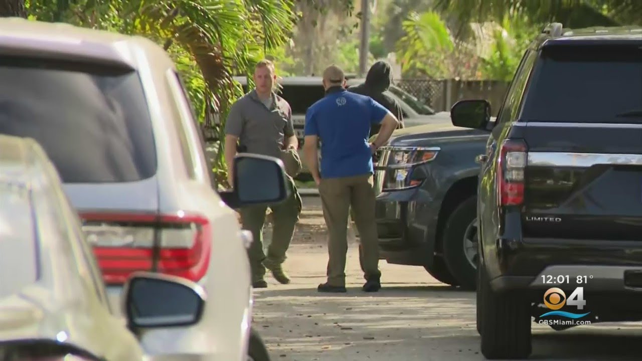 FBI Conducts Raid In Fort Lauderdale Neighborhood