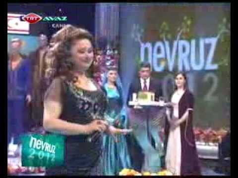 Melekxanım Eyyubova TRT Avaz'da Novruz bayramı 'Almağa gelin'