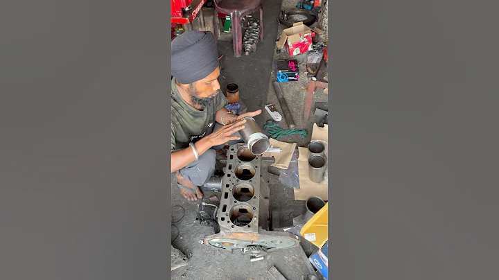 How to new sleeve fitting Trecter engine #shortsfeed #automobile #mahindra #jcb #jeep #hilux #toyota