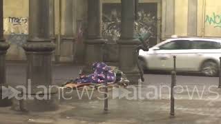 Milano, clochard tornano nei tunnel in Centrale dopo sgombero