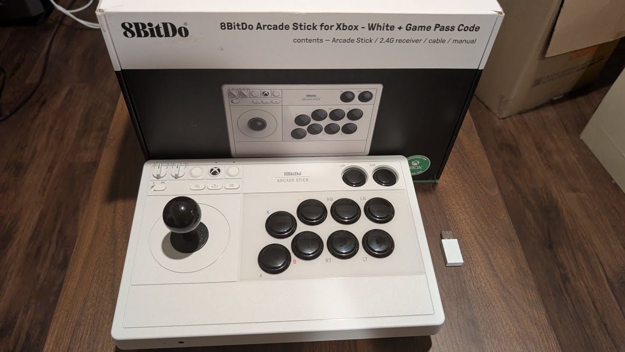 8BitDo Arcade Stick for Xbox (White) Unboxing and Quick