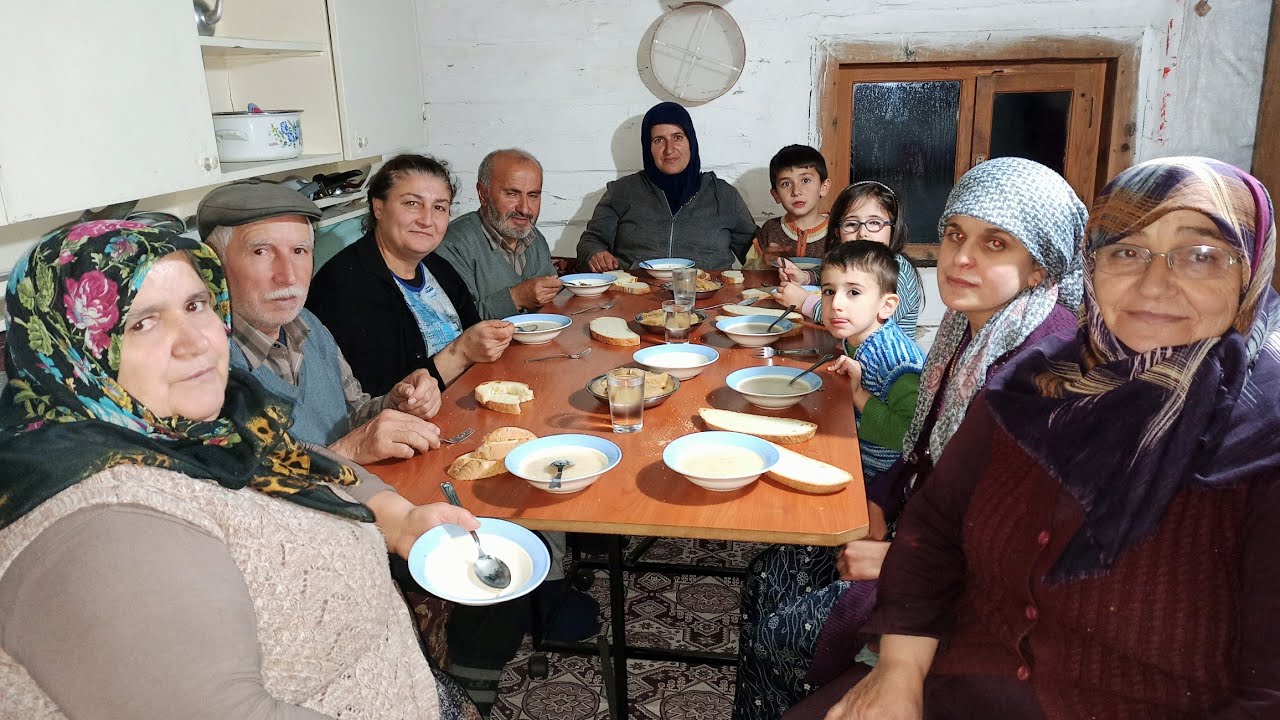 Misafirliğe gittik Yağlı helva yaptık akşam yemeği