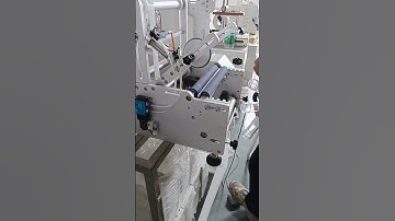 Tabletop round bottle labeling machine desktop label applicator