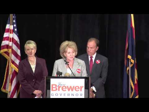 Mary Peters introduces Governor Jan Brewer