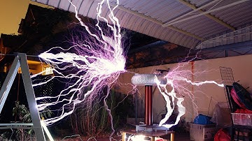 Large Homemade Tesla Coil in Singapore - Tesla Coil 2 mk iii