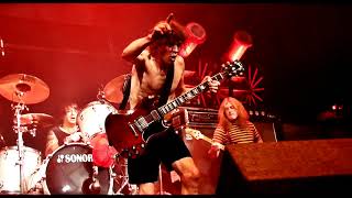 Video thumbnail of "Live/Wire - The AC/DC Show - Shoot to Thrill"