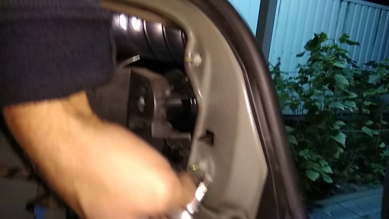 Как снять задний бампер е60 как снять задний бампер BMW e60 - YouTube