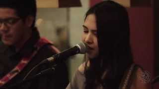 Vignette de la vidéo "Clara Benin - Evidence/Oo (Cover) (Live at The Coffee Bean & Tea Lead 26th St. Bistro)"