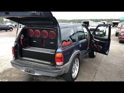FORD EXPLODER LOUD CAR AUDIO SYSTEM