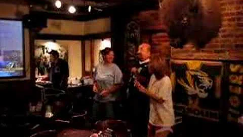 Crazy Women and a Dude do kareokee - by FastEddie ...