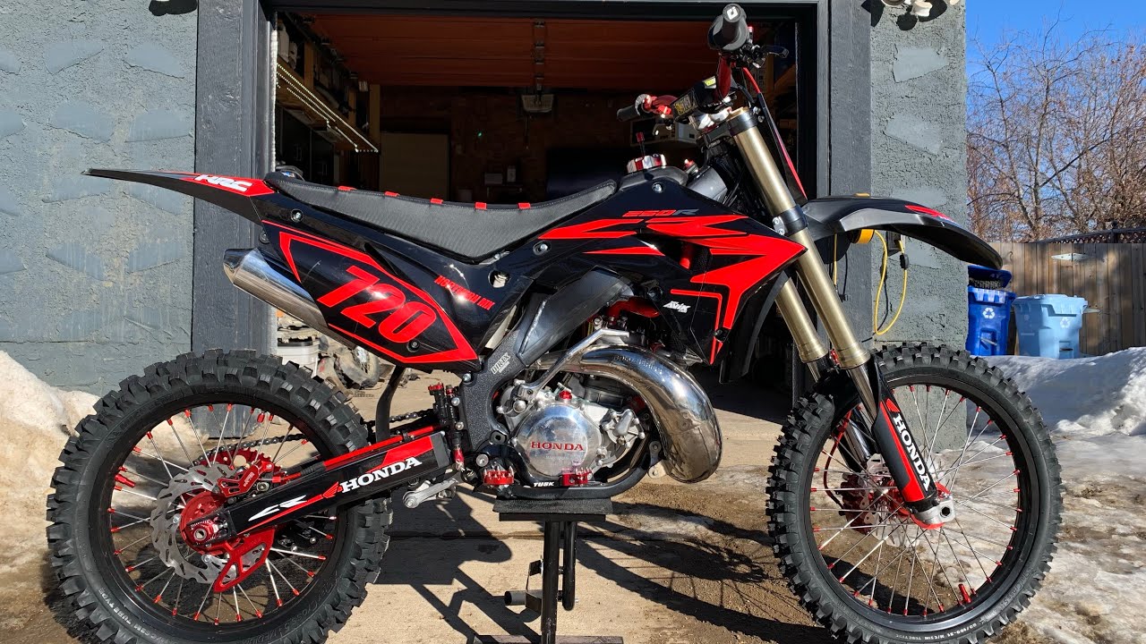 2002 HONDA CR250 BROKE TO BUILT CONTEST (AFTER) - YouTube