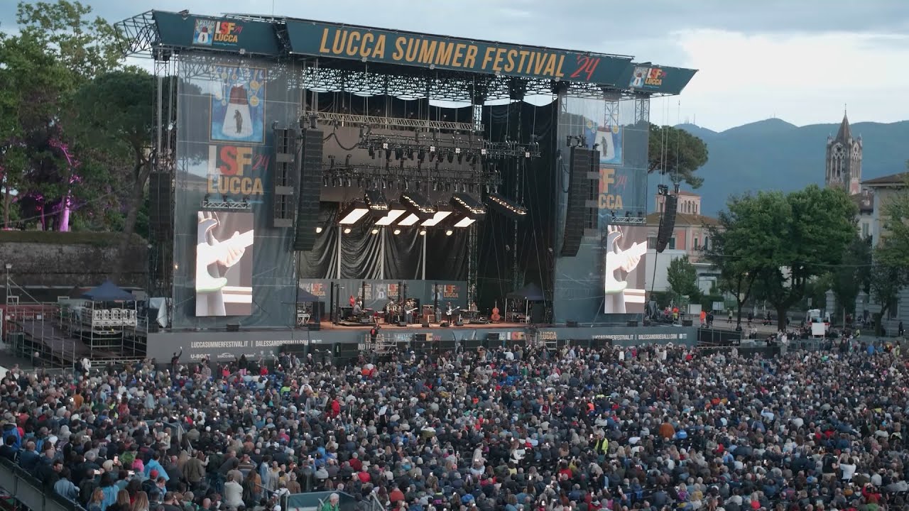 In quasi 20mila sugli spalti, il concerto di Eric Clapton apre il 