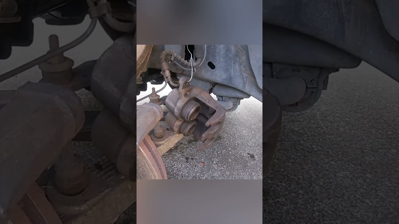 Экономим на сервисе! Замена колодок Ford F150 #automobile #Ford F150 #тормоза #diy #ford #ремонт