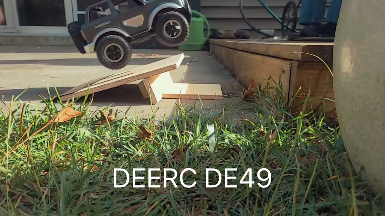DEERC DE49 - YouTube