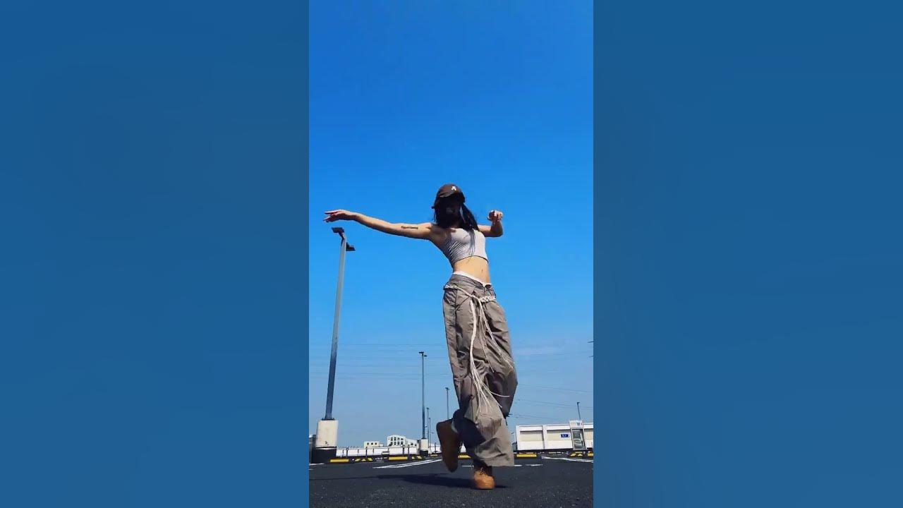 Show Me Love / WizTheMc, bees & honey #dance cover Show Me Love / WizTheMc, bees & honey #dance cover