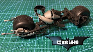 1:25 Scale Dark Knight Bat-Pod by Moebius