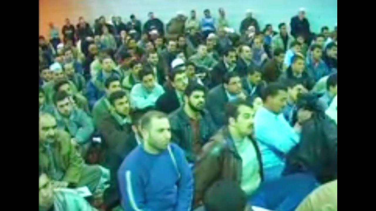 هذا صار  معي بأول لقاء قدمت هدية 🎁 للشيخ ....الشيخ رجب ديب 