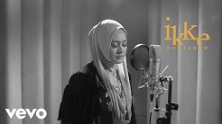 Ikke Nurjanah - Terhanyut Dalam Kemesraan (Official Lyric Video)  - Durasi: 4:56. 